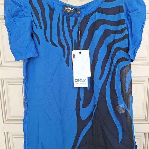 Only Love Collection Pullover Blouse Cute JSzM Puff Sleeve Blk/Blu Crepe Fabric - Picture 4 of 9